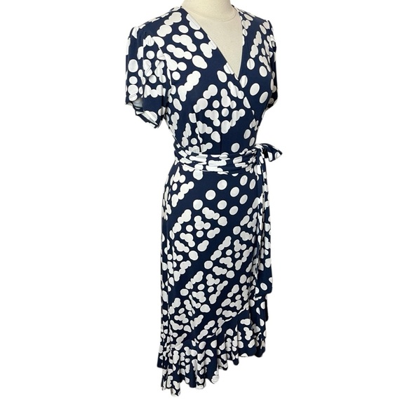 NWOT CABI The Perfect Wrap Dress Navy & White Polka Dot, Medium (fits Lg) - Picture 6 of 13